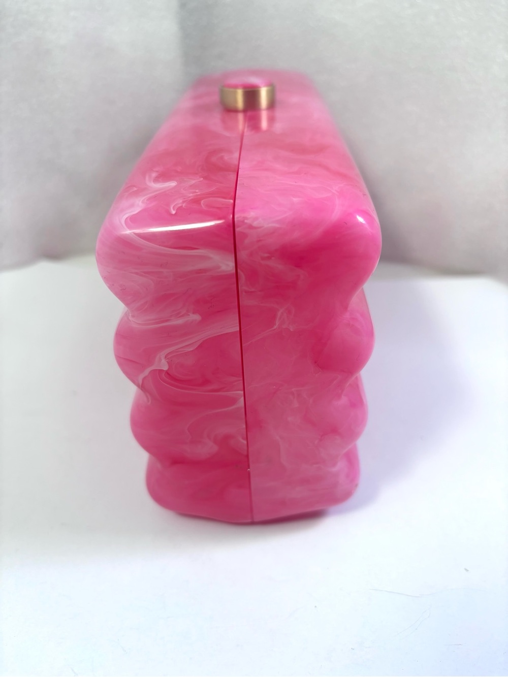 Cult Gaia Enid Box Clutch. Dragonfruit. - Picture 6 of 13